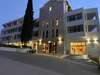 hotel_img